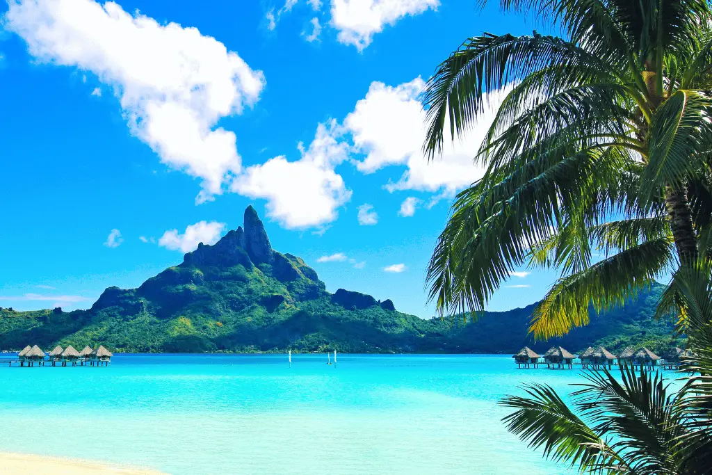 when is the best time to visit bora bora